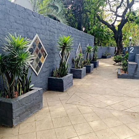 Overnight Stop Before Kruger National Park 팔라보르와 외부 사진