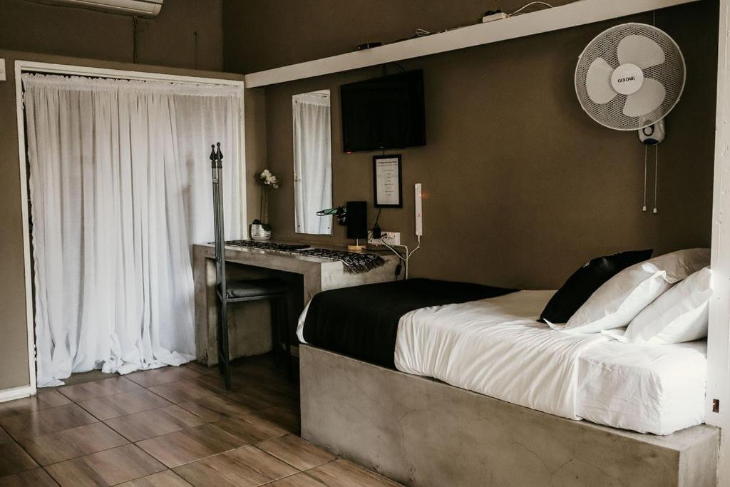 Overnight Stop Before Kruger National Park 팔라보르와 외부 사진